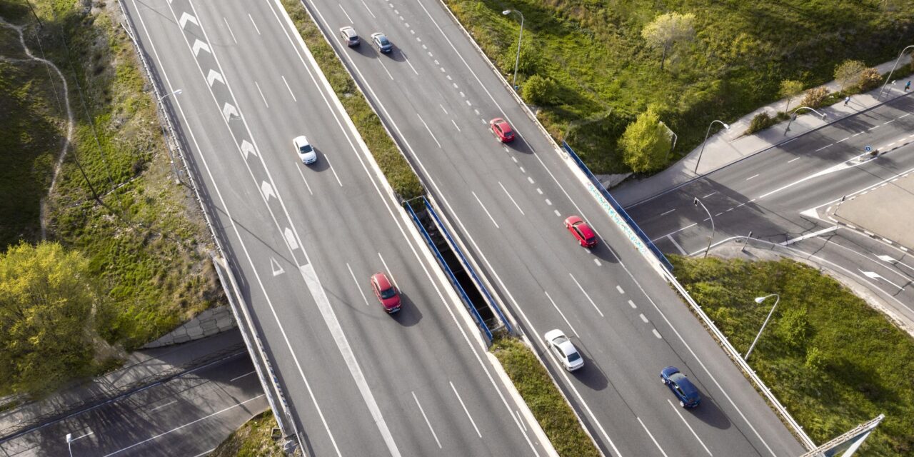 Menuju Masa Depan Tanpa Antrean: MLFF Akan Gantikan E-Toll di Seluruh Gerbang Tol pada Tahun 2024